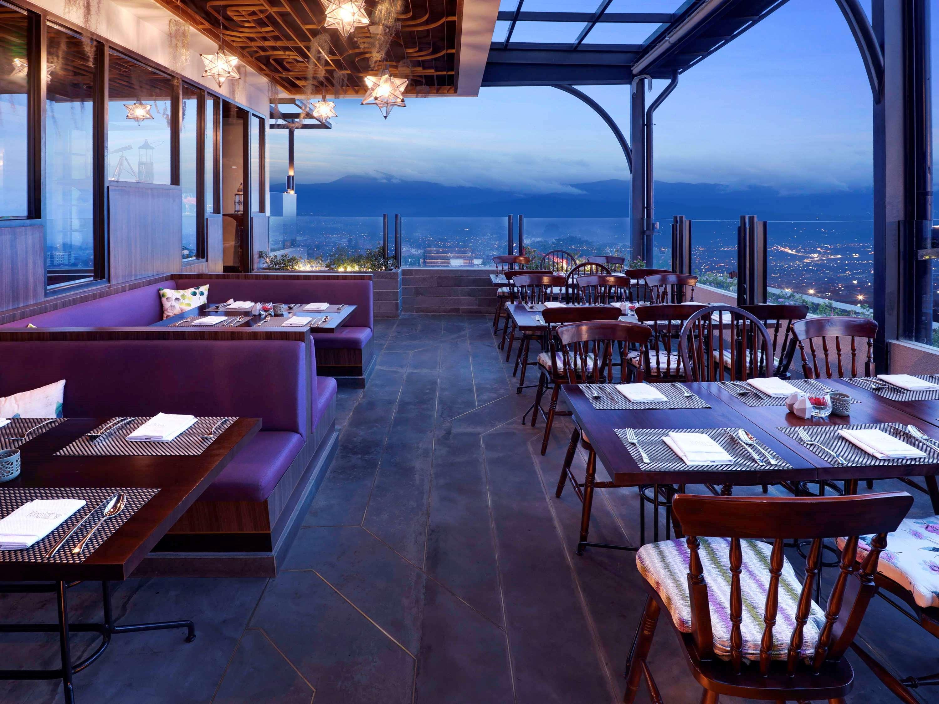 Grand Mercure Bandung Setiabudi מראה חיצוני תמונה