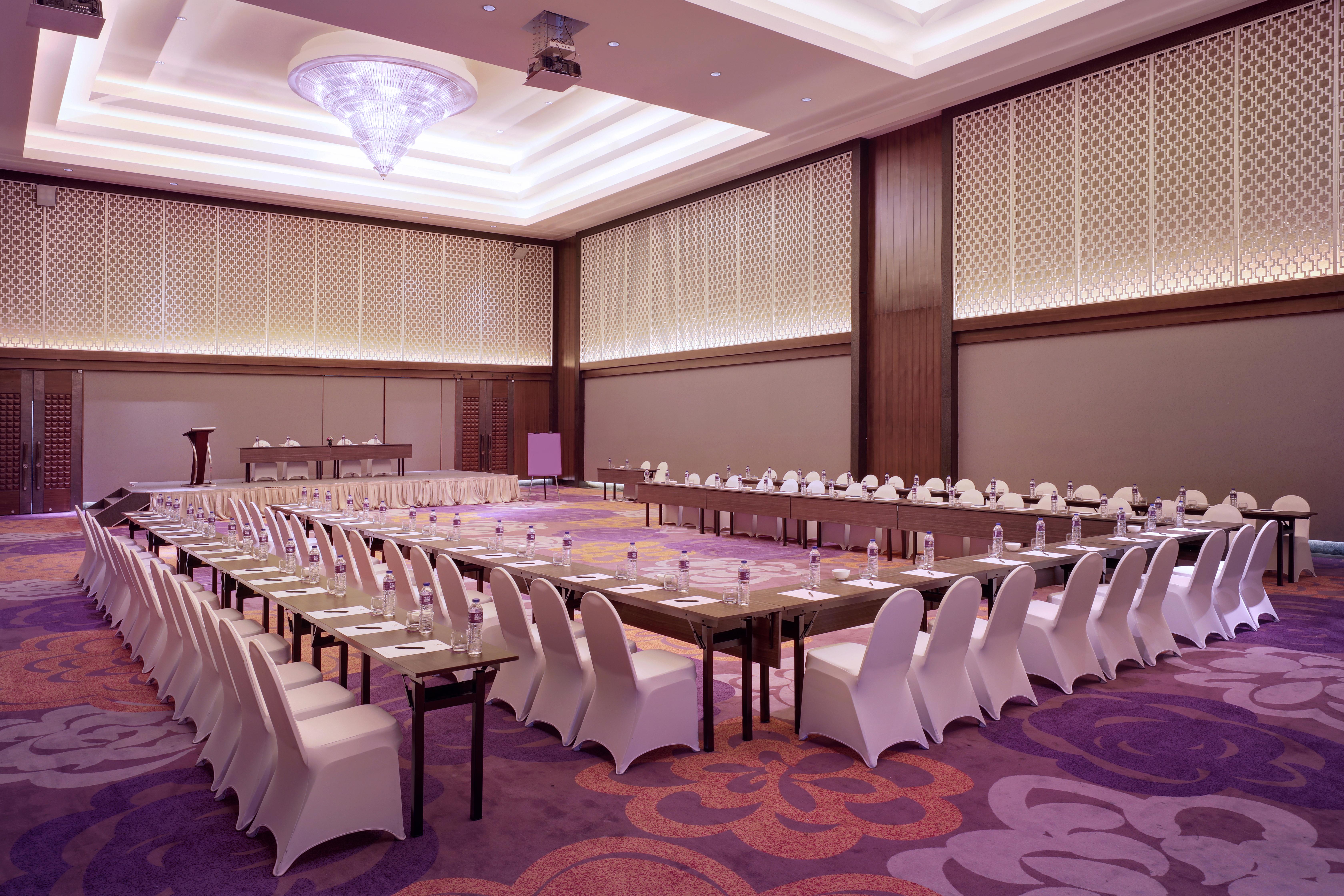Grand Mercure Bandung Setiabudi מראה חיצוני תמונה