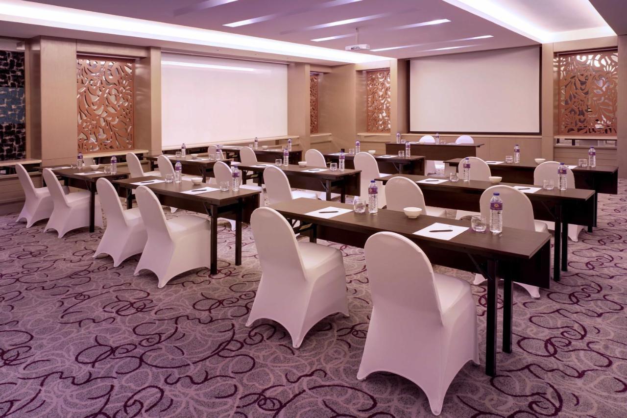 Grand Mercure Bandung Setiabudi מראה חיצוני תמונה