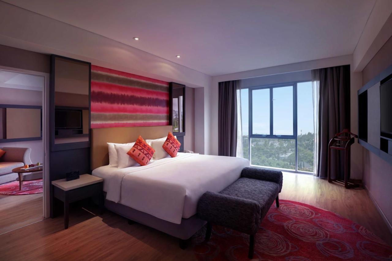 Grand Mercure Bandung Setiabudi מראה חיצוני תמונה